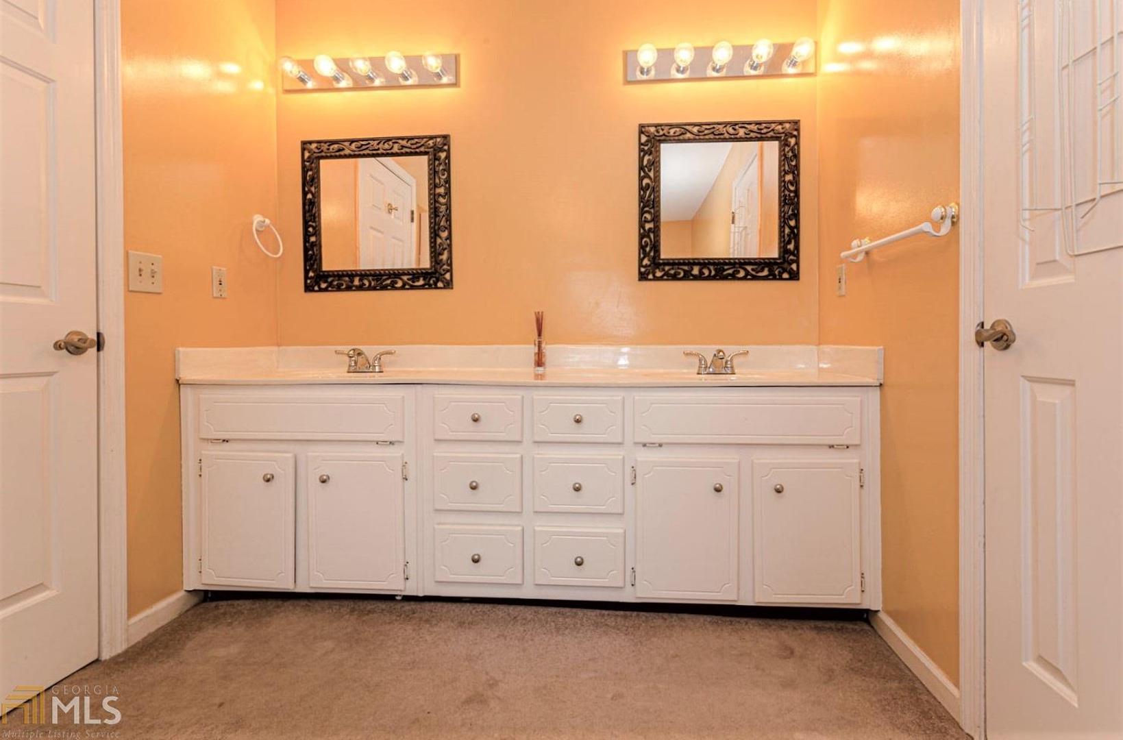 Williams Towne - Residential