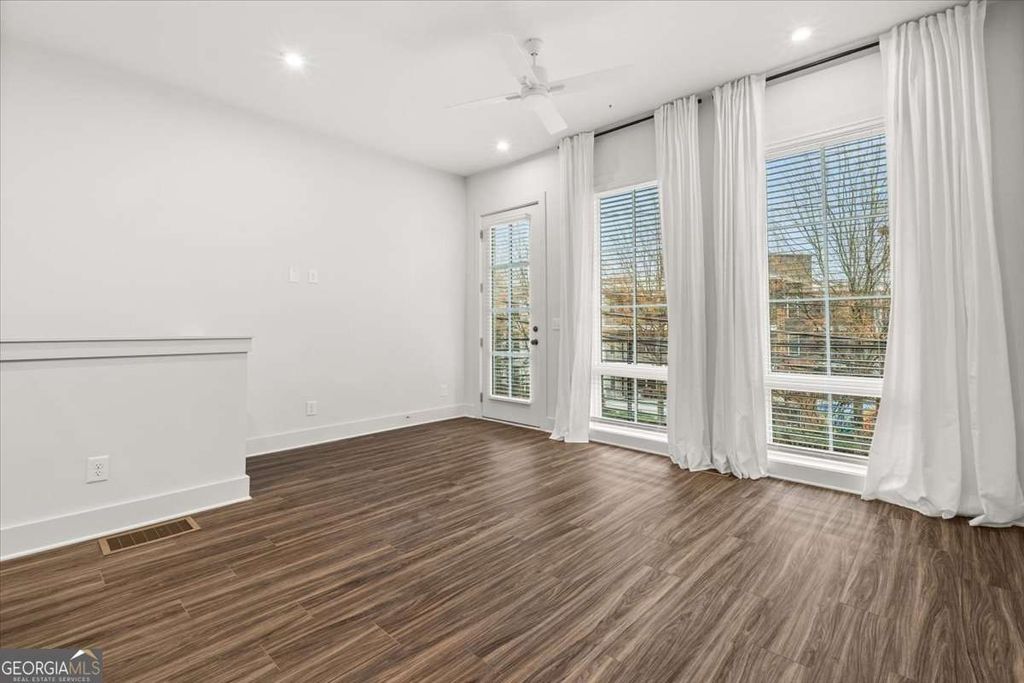 Photo of 1274 Longreen Terrace NW #8, Atlanta, GA 30318 (MLS # 10661491)