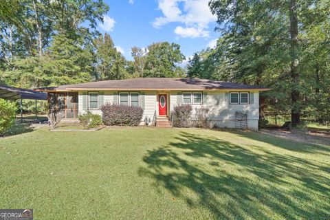 Photo of 894 Chapman Drive, Macon, GA 31211 (MLS # 10629481) Photo of 894 Chapman Drive, Macon, GA 31211 (MLS # 10629481)