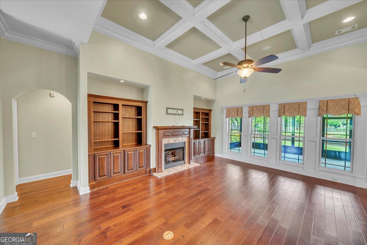 304 Stacy LN