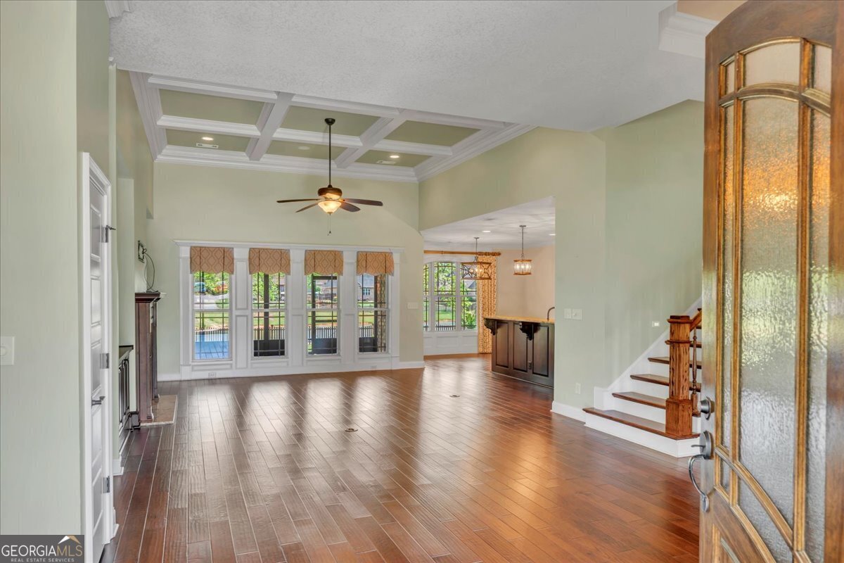 304 Stacy LN
