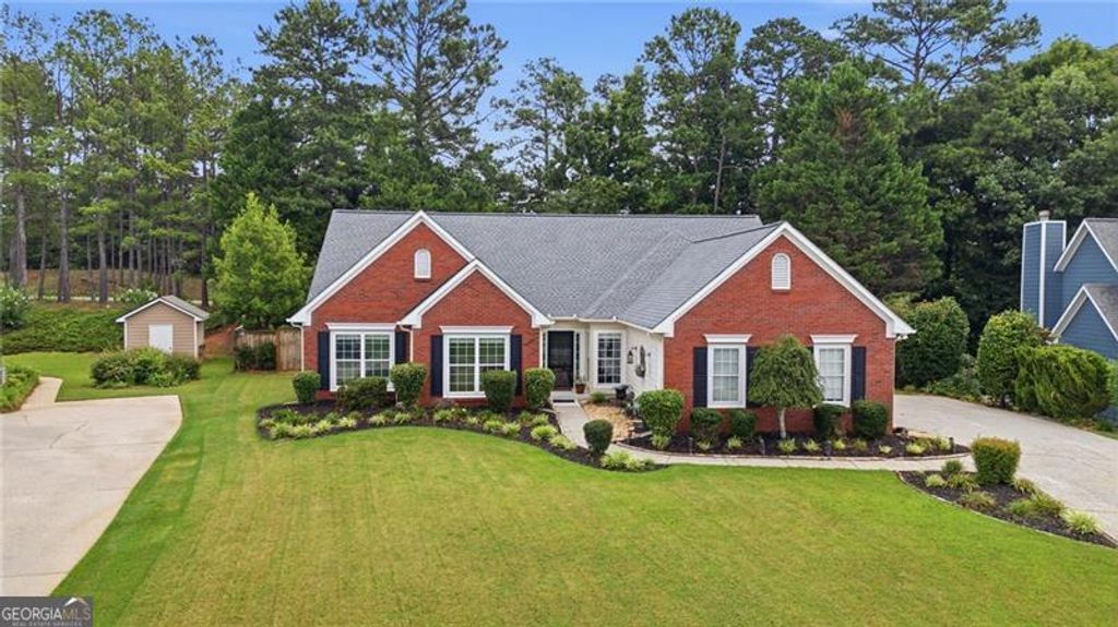Photo of 4169 Chatham View Drive, Buford, GA 30518 (MLS # 10804639)