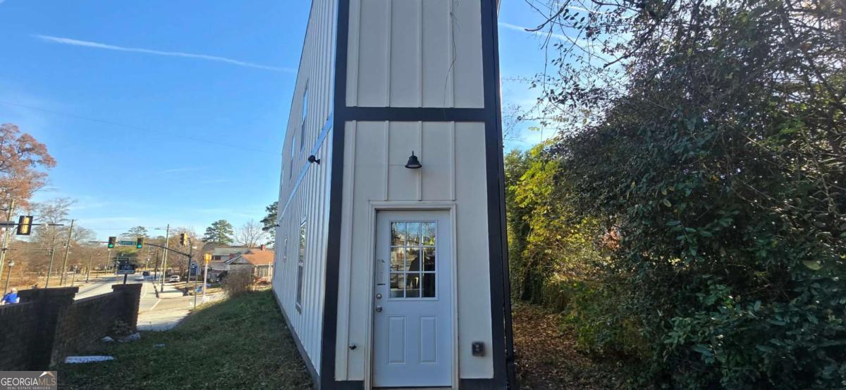 125 Laurel AVE SW