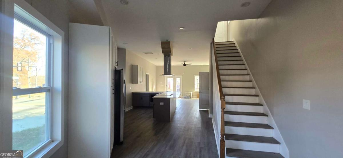 125 Laurel AVE SW