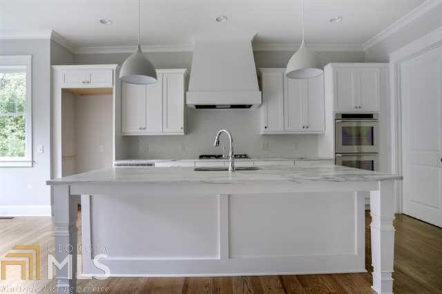 Oliver Row - Residential