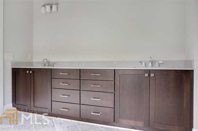 Oliver Row - Residential