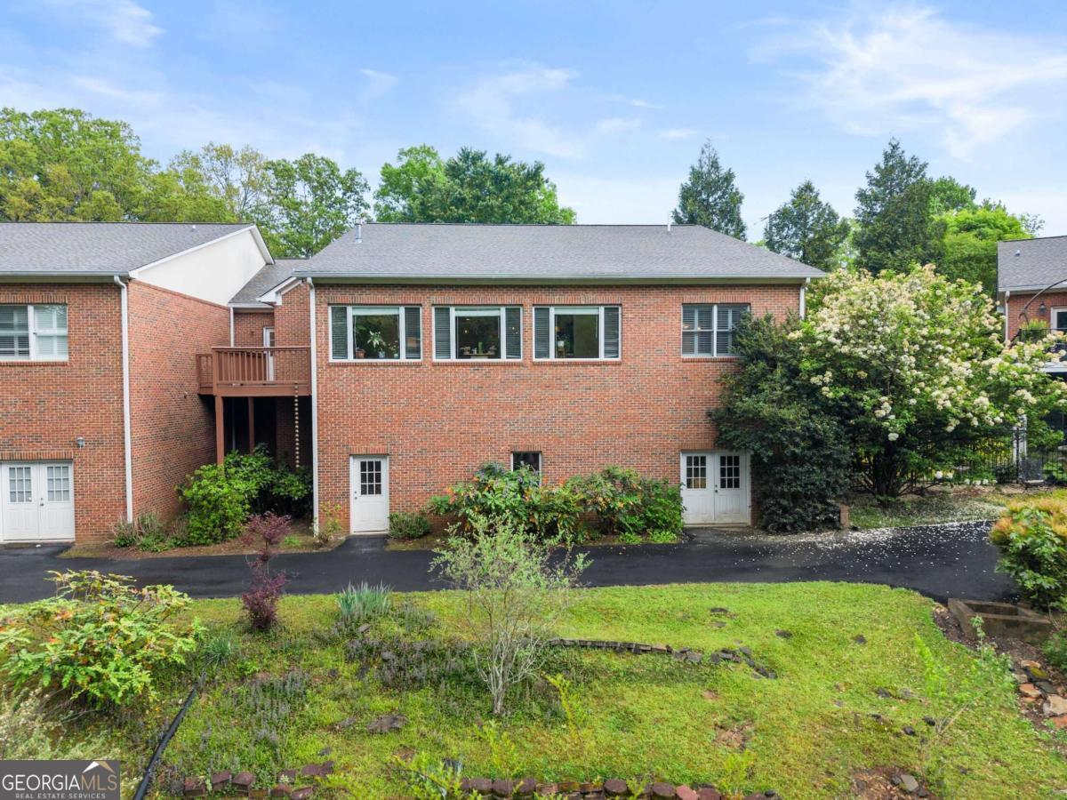 3109 Dunlap DR D