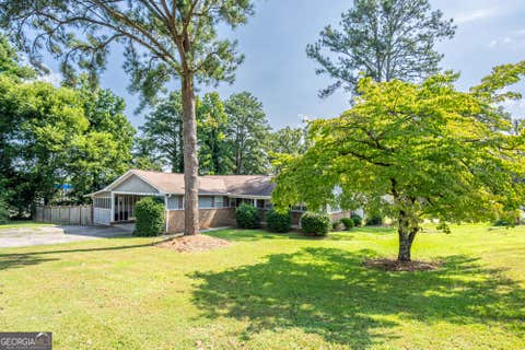 Photo of 1 Westlyn Drive SW, Rome, GA 30165 (MLS # 10827163)