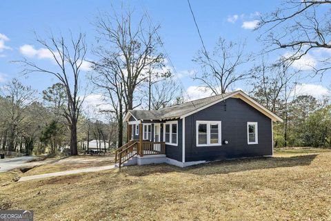 Photo of 40 Clervue Circle NE, Rome, GA 30161 (MLS # 10695524)