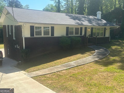 Photo of 2362 Maxwell Drive SW, Atlanta, GA 30311 (MLS # 10827801)
