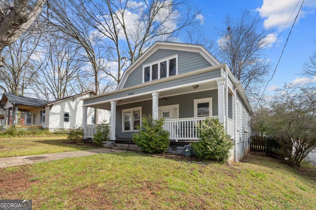 Photo of 1412 Allene Avenue SW, Atlanta, GA 30310 (MLS # 10769110)