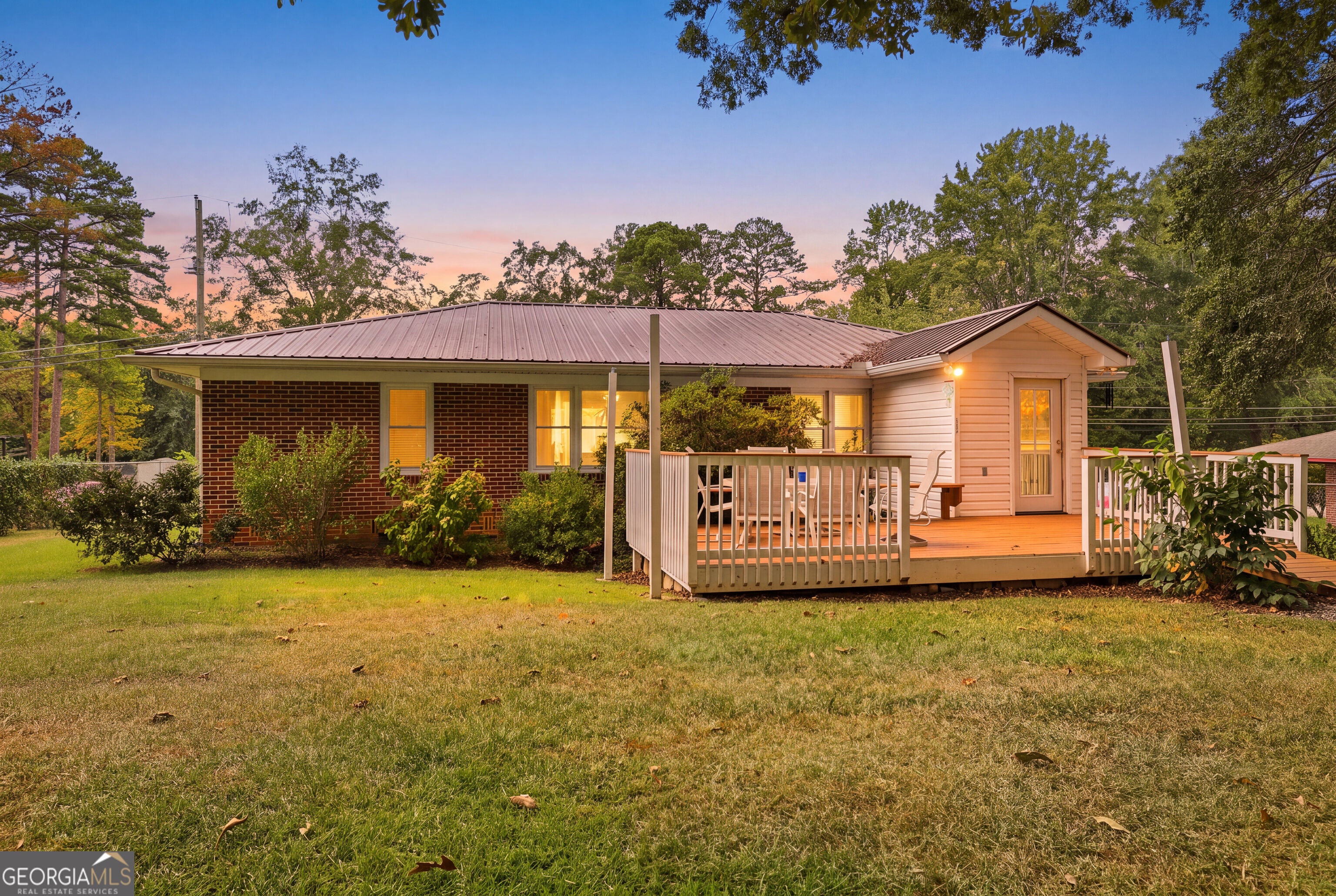 107 Valley DR