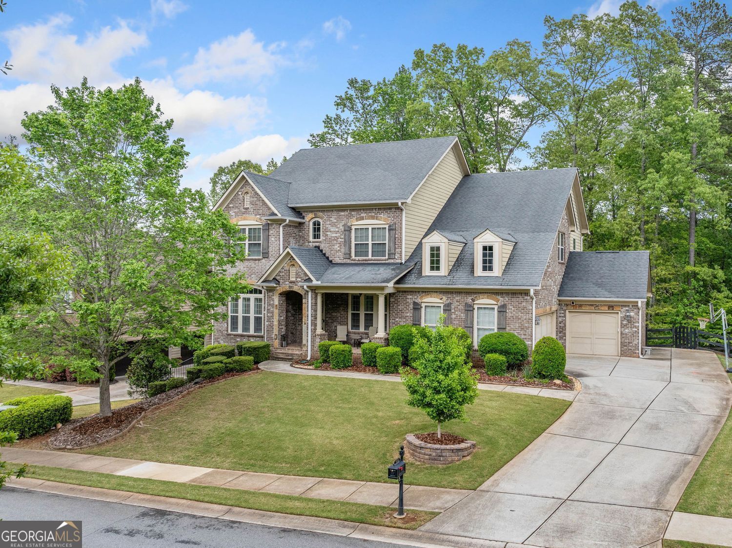 626 Oakbourne WAY