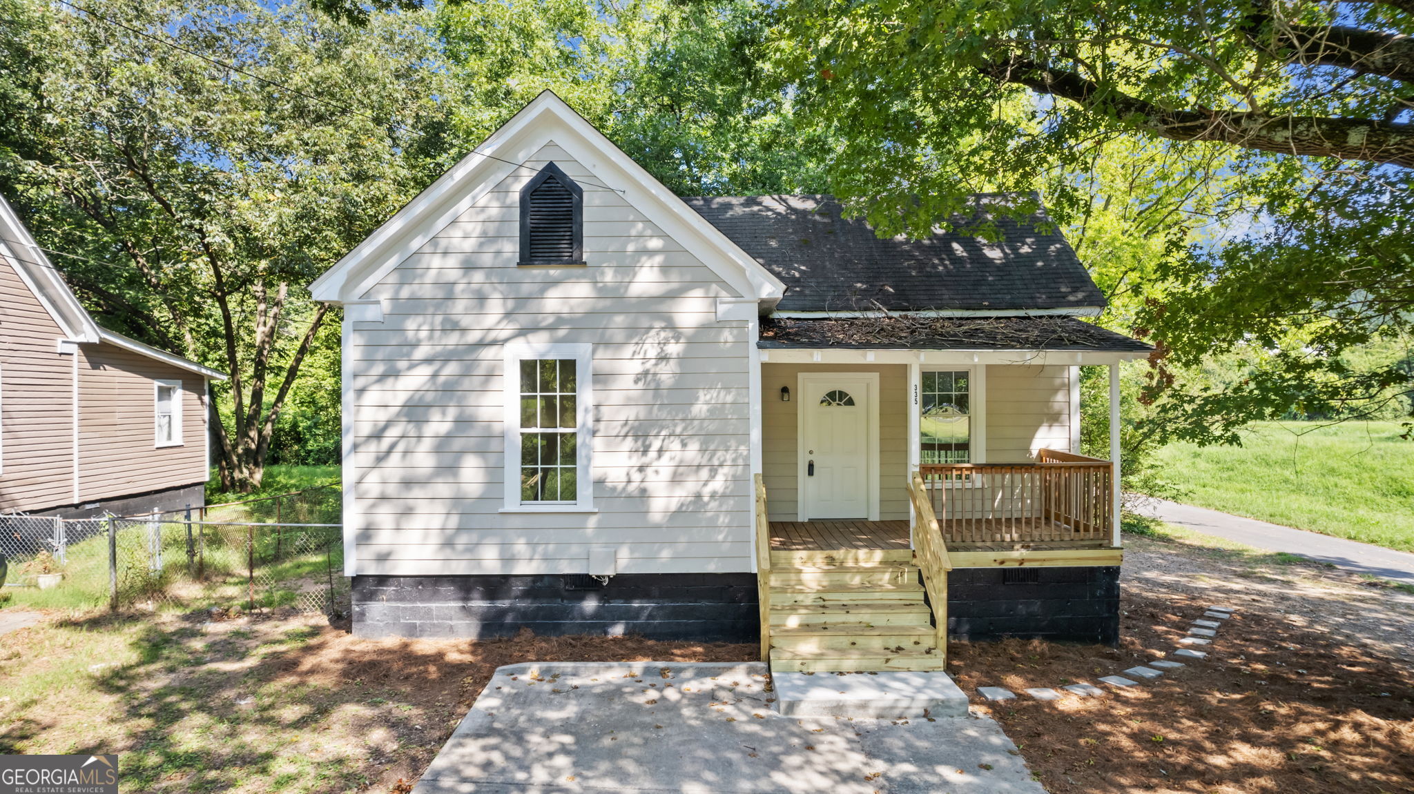 335 S McLin ST SW