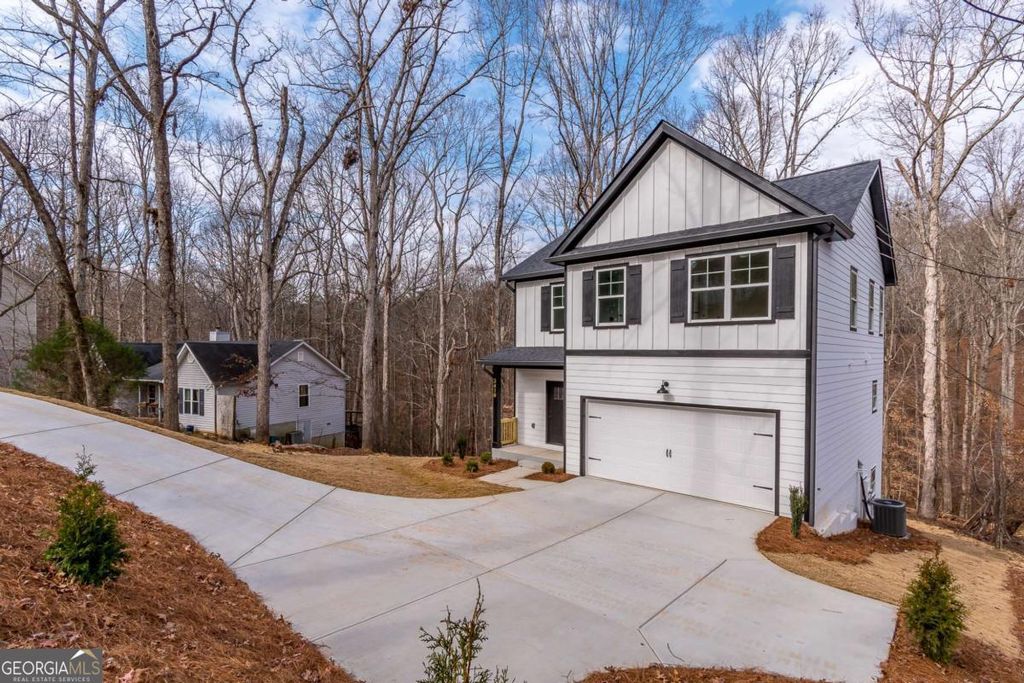 Photo of 3416 Rock Ridge Drive, Gainesville, GA 30506 (MLS # 10661940)