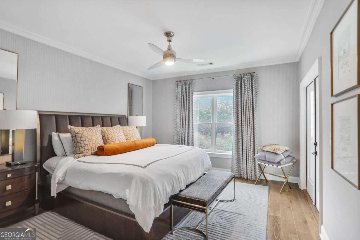 3667 Peachtree RD NE 16
