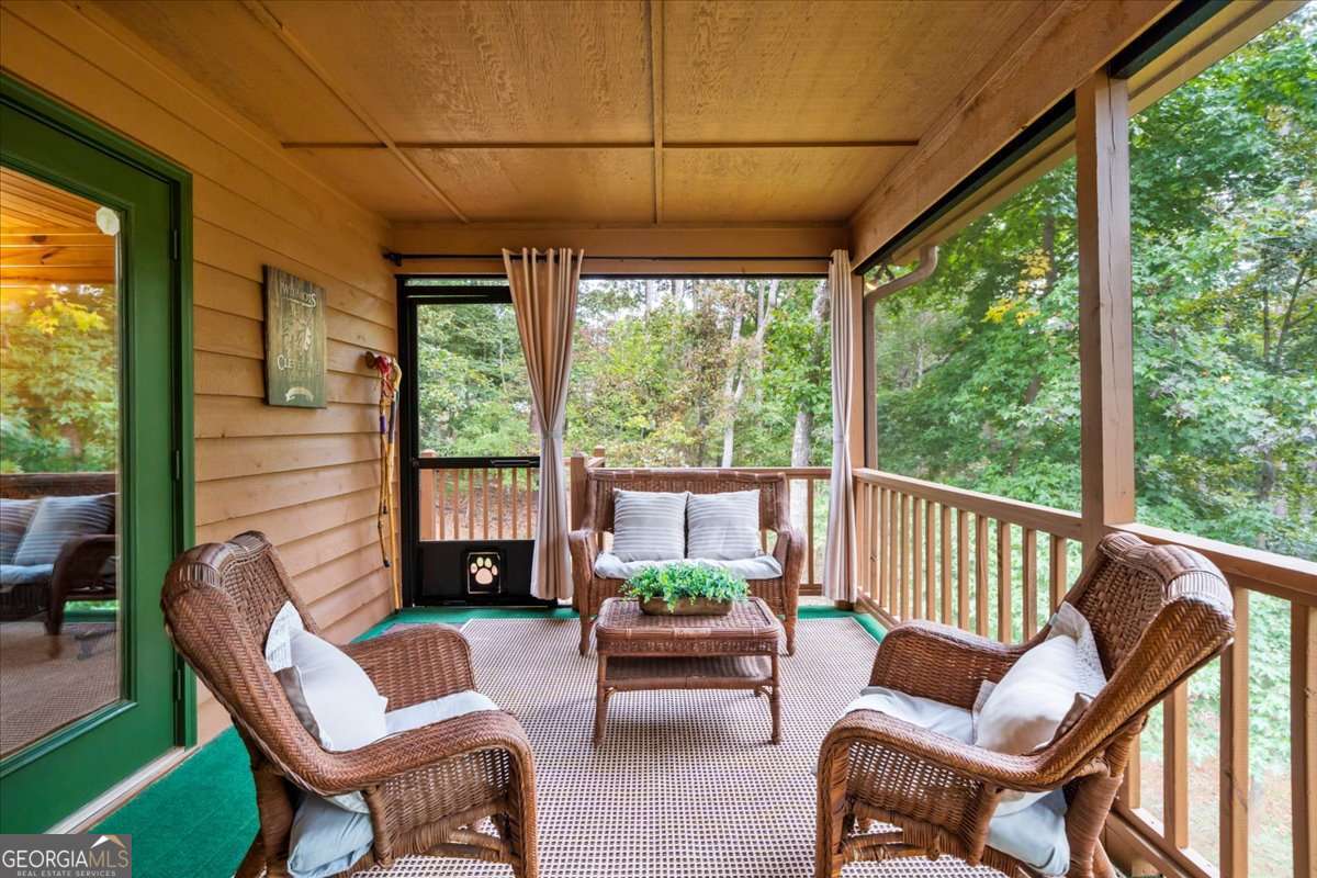 105 Oak View TRL