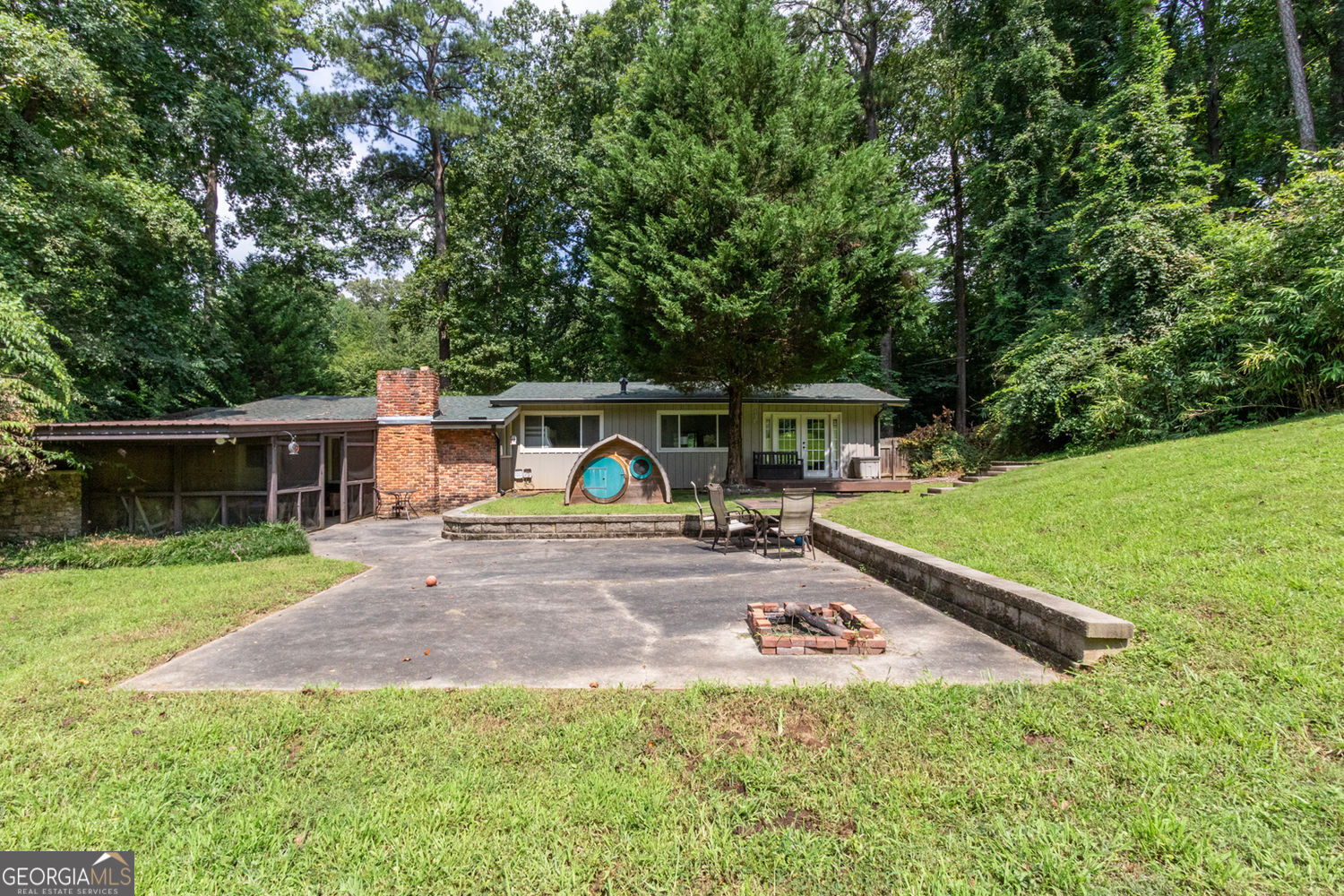 Atlanta, Georgia 30345, United States, 4 Bedrooms Bedrooms, ,2 BathroomsBathrooms,Residential,Active,195660