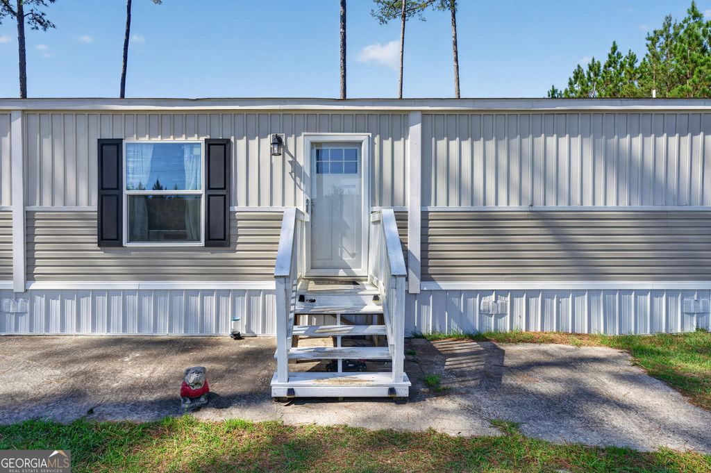 Photo of 5860 Cantrell Road, Patterson, GA 31557 (MLS # 10758417)