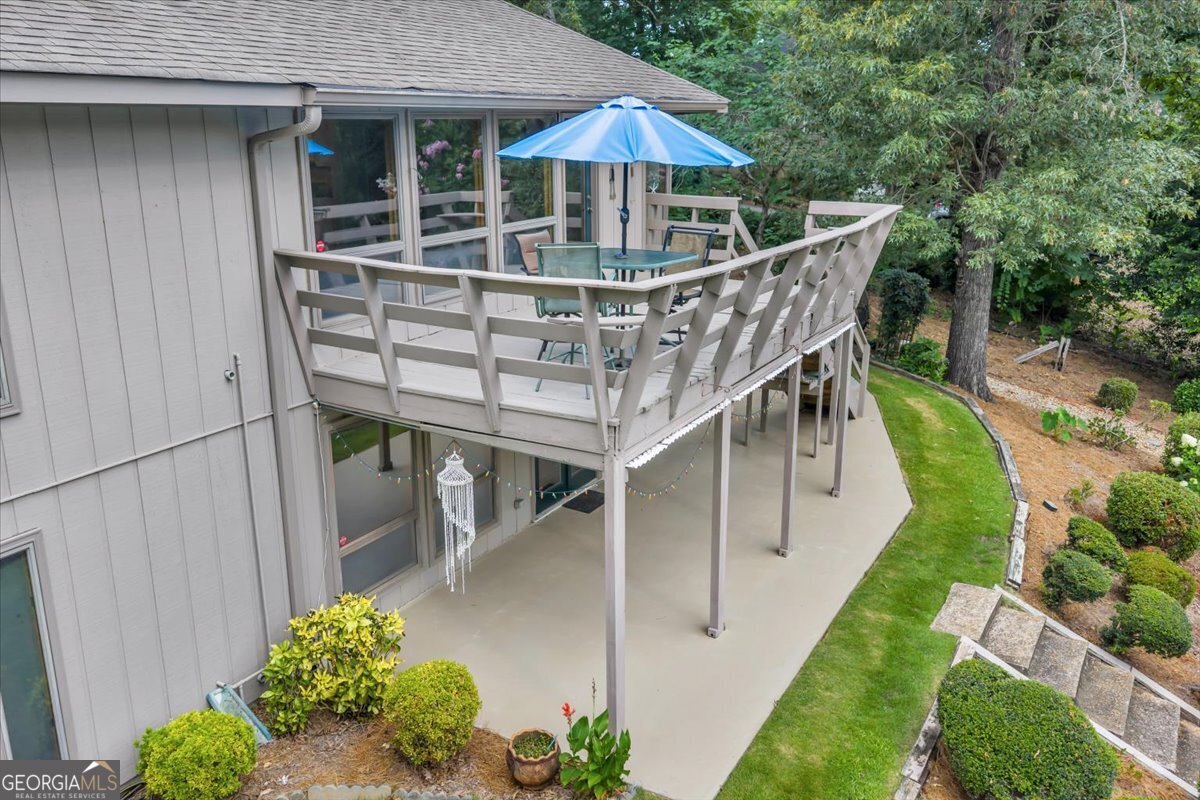 200 Oak Forest LN