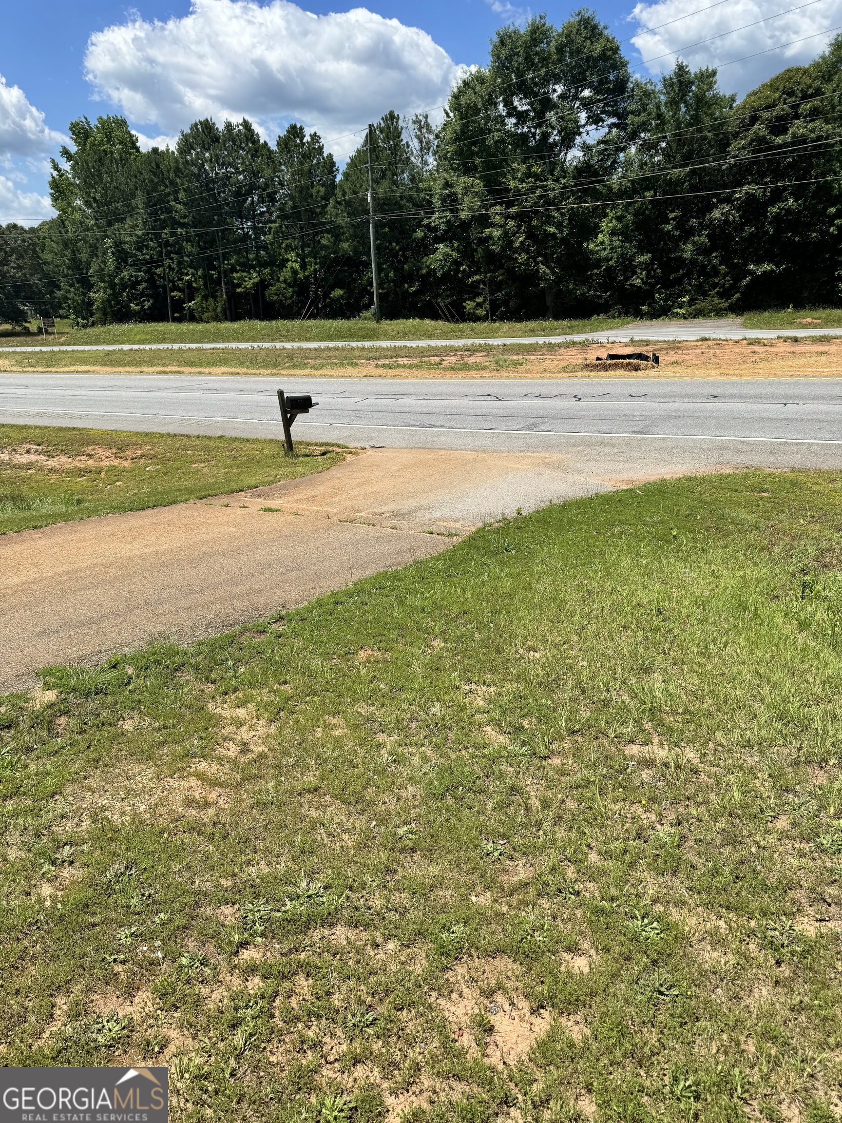 2883 Highway 441 S