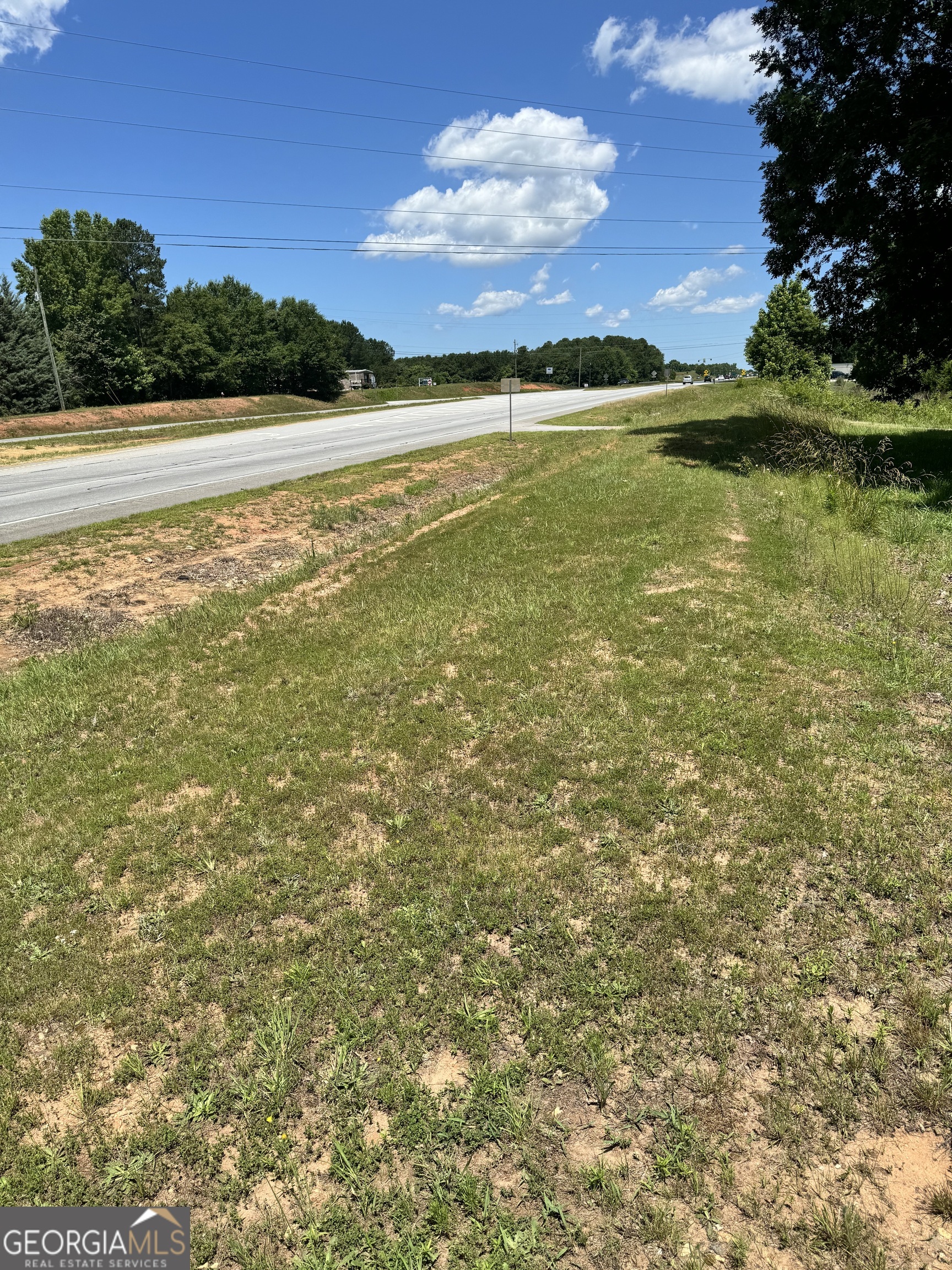 2883 Highway 441 S