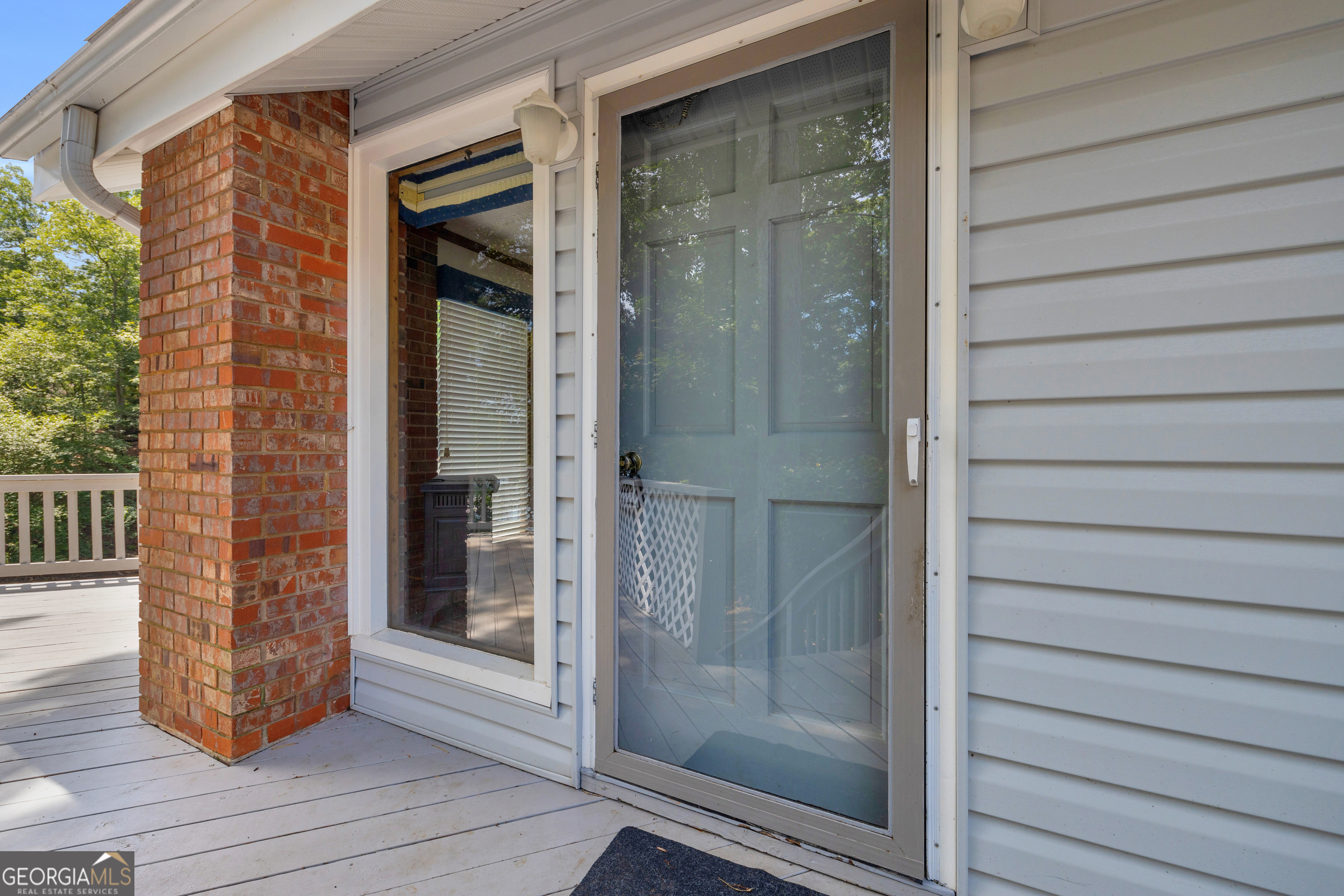 1696 Crawfords Ferry RD