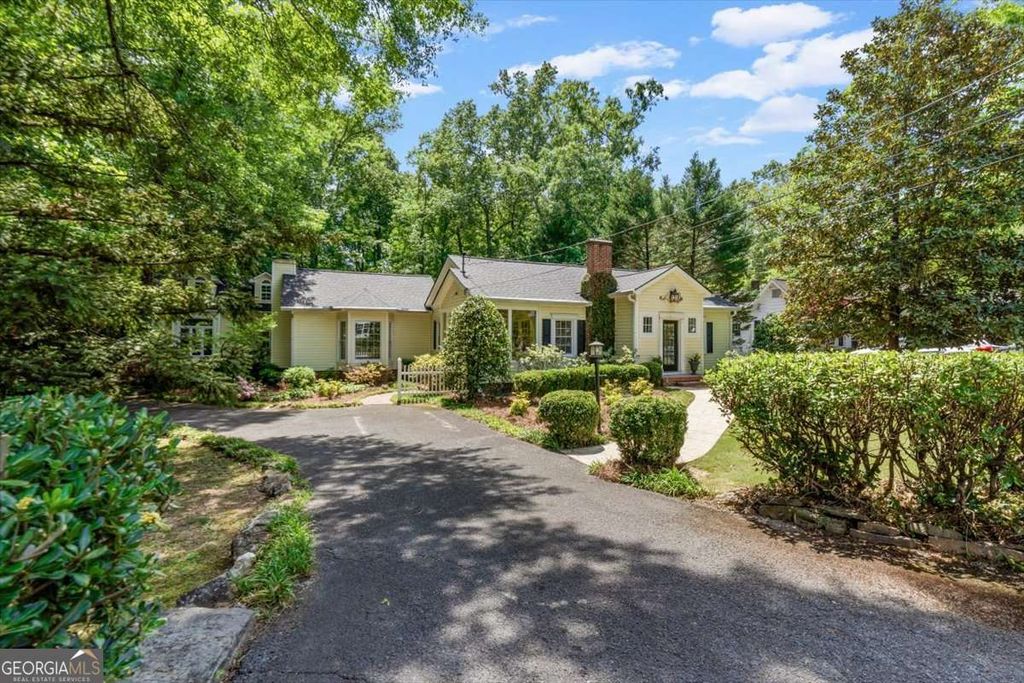 Photo of 101 Oakwood Street NW, Rome, GA 30165 (MLS # 10738940)