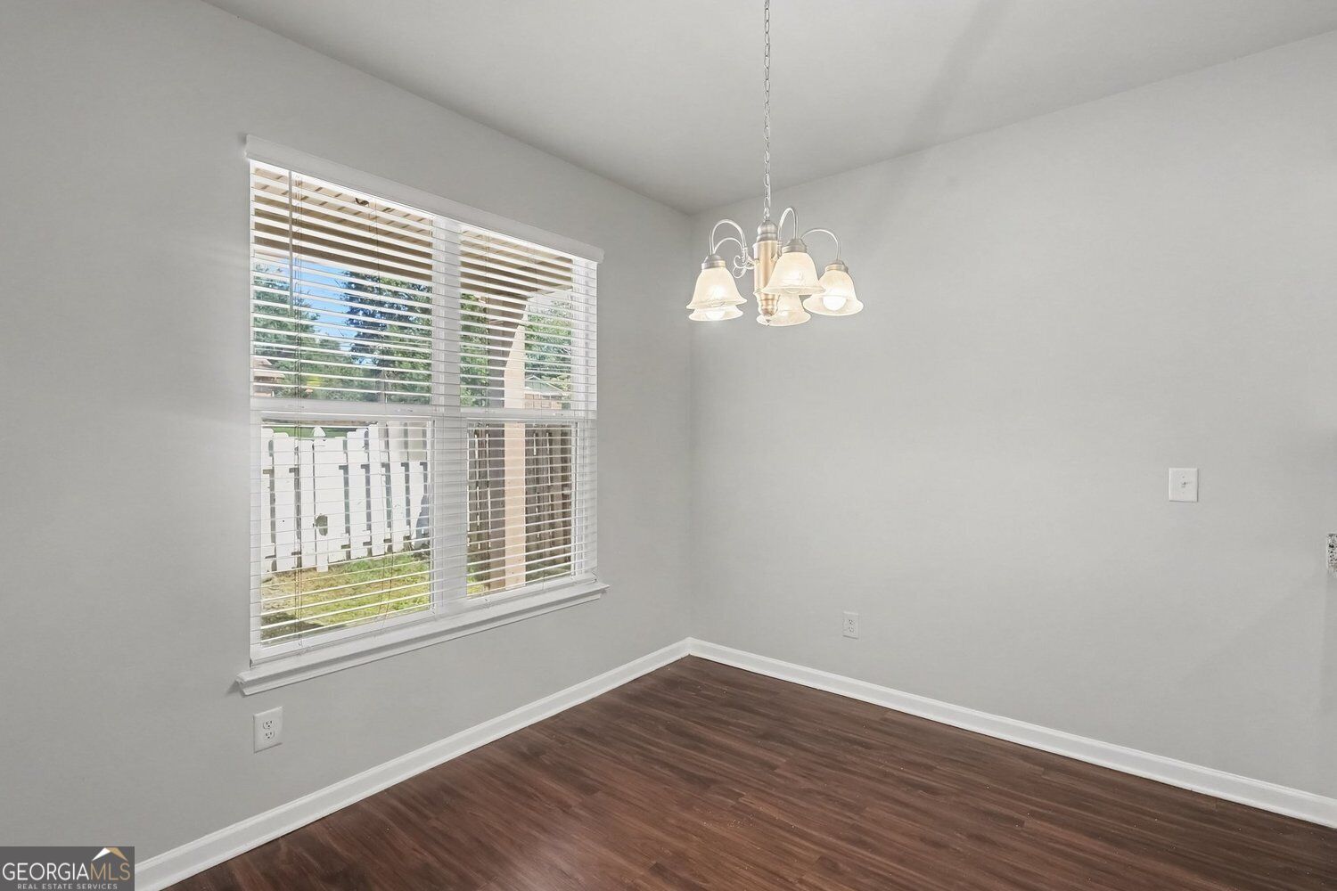 392 Rankin CIR