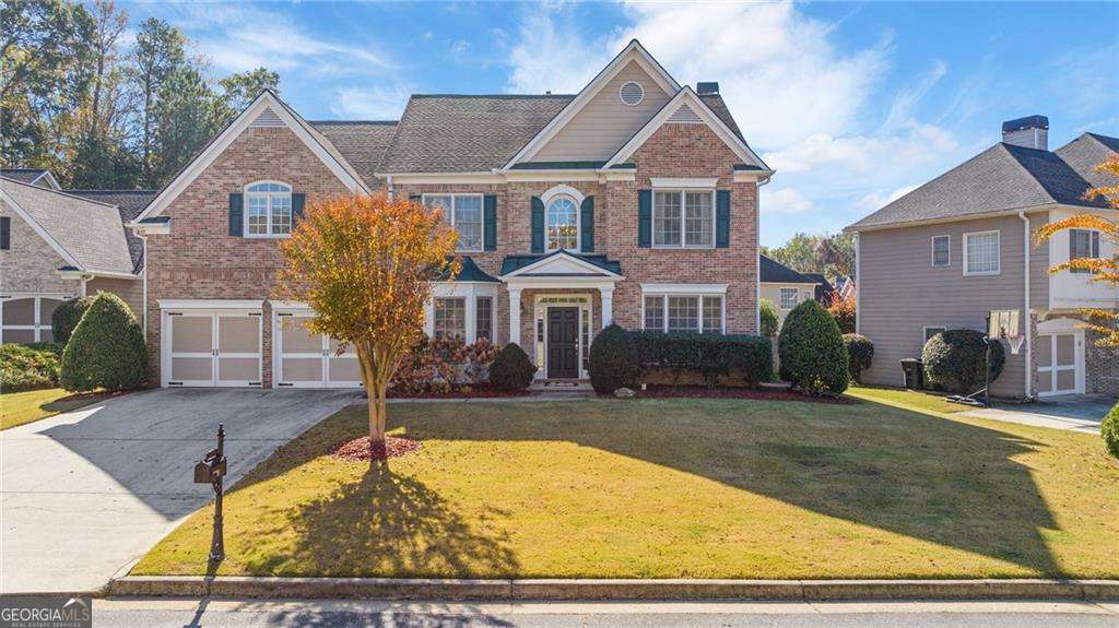 Lakefield Manor - Residential