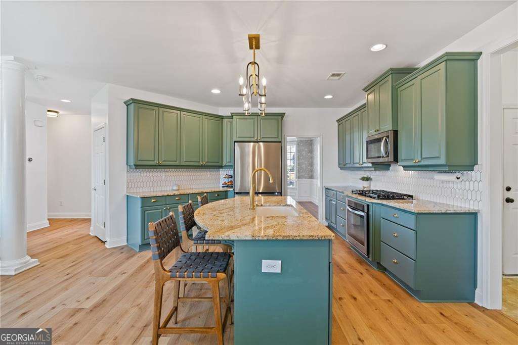 Lakefield Manor - Residential