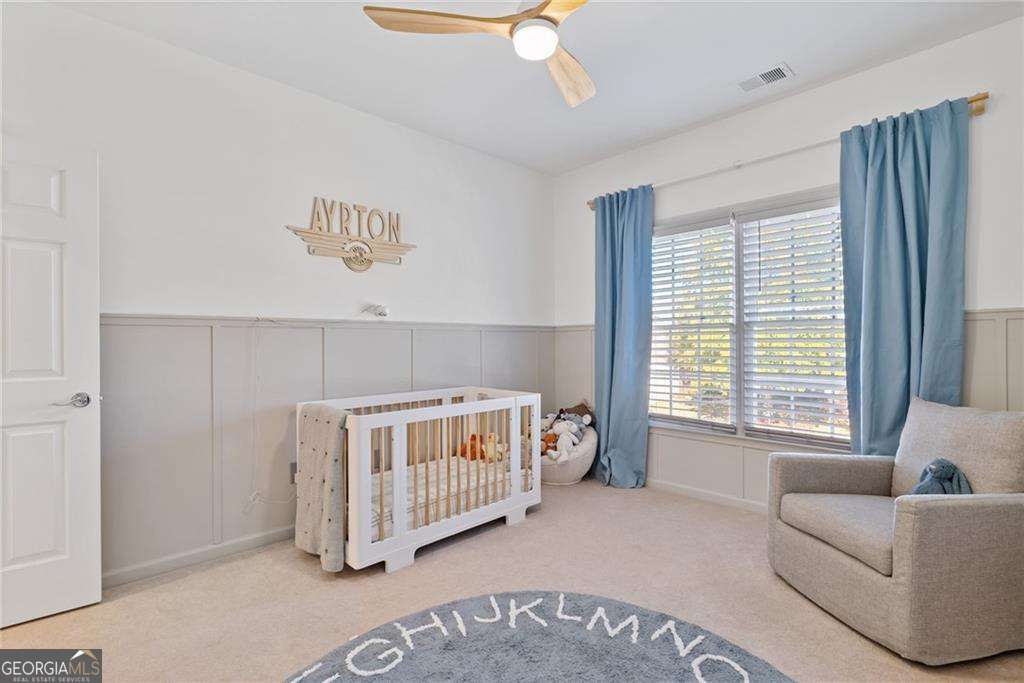 Lakefield Manor - Residential