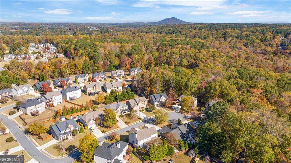 Lakefield Manor - Residential