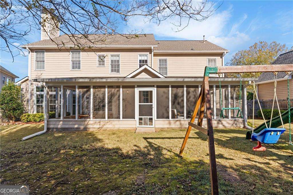 Lakefield Manor - Residential