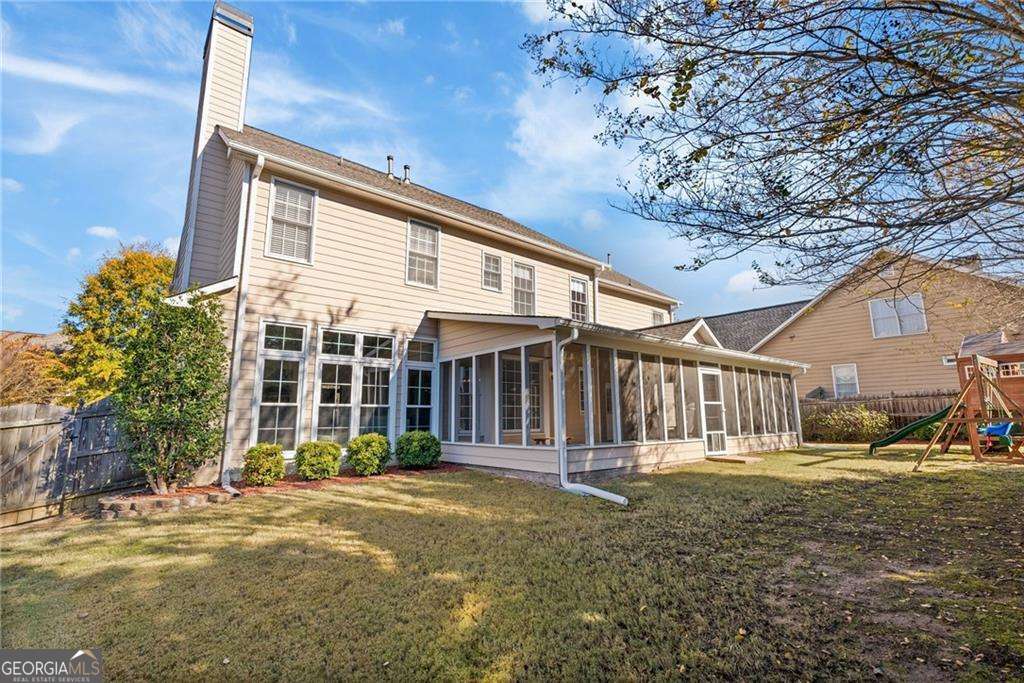 Lakefield Manor - Residential