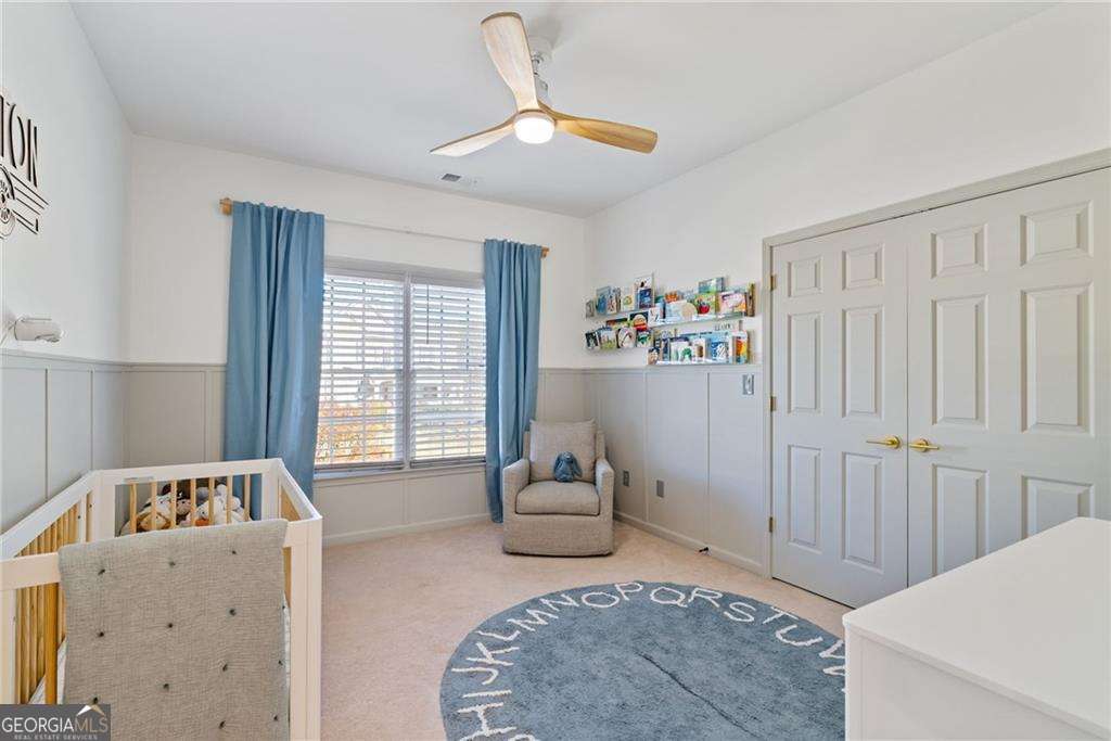 Lakefield Manor - Residential