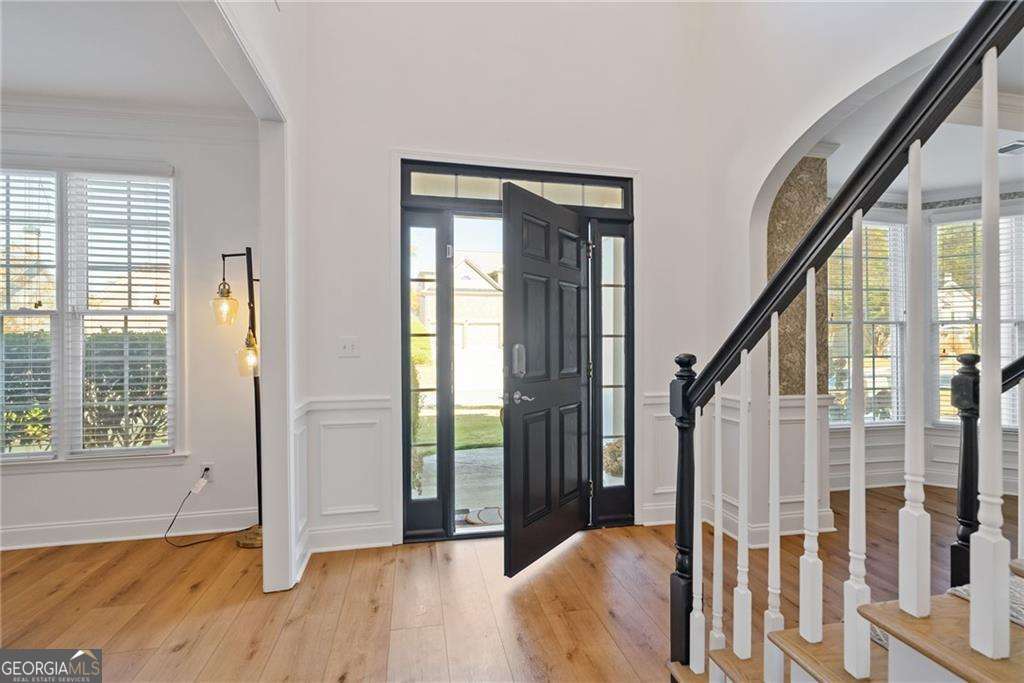 Lakefield Manor - Residential