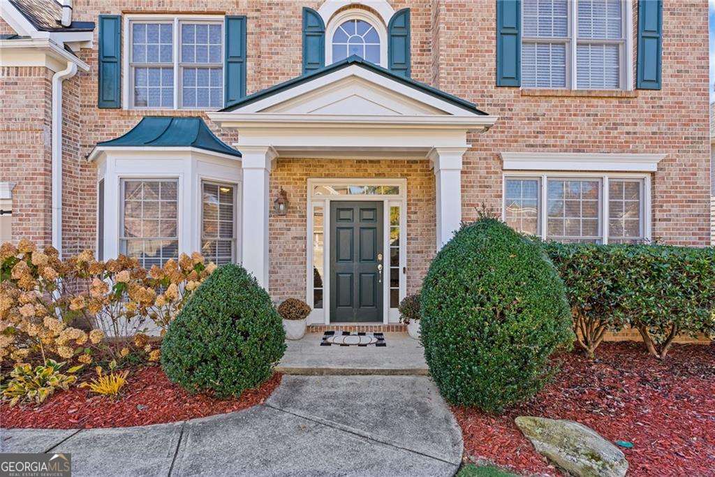 Lakefield Manor - Residential