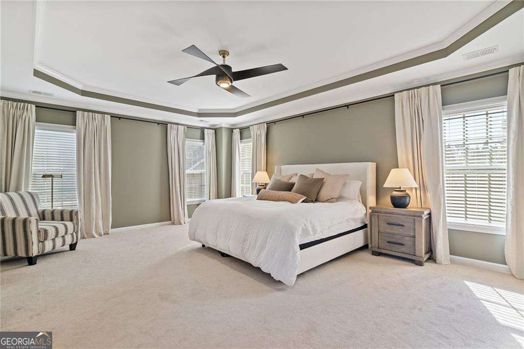 Lakefield Manor - Residential