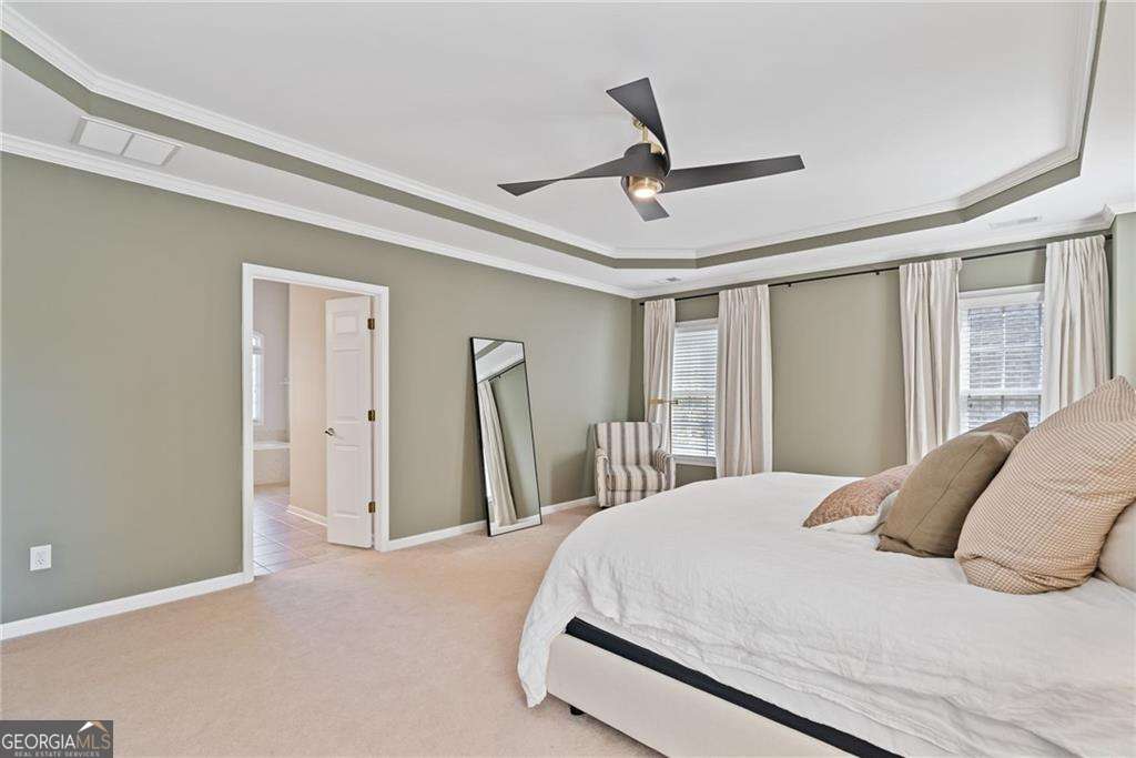 Lakefield Manor - Residential