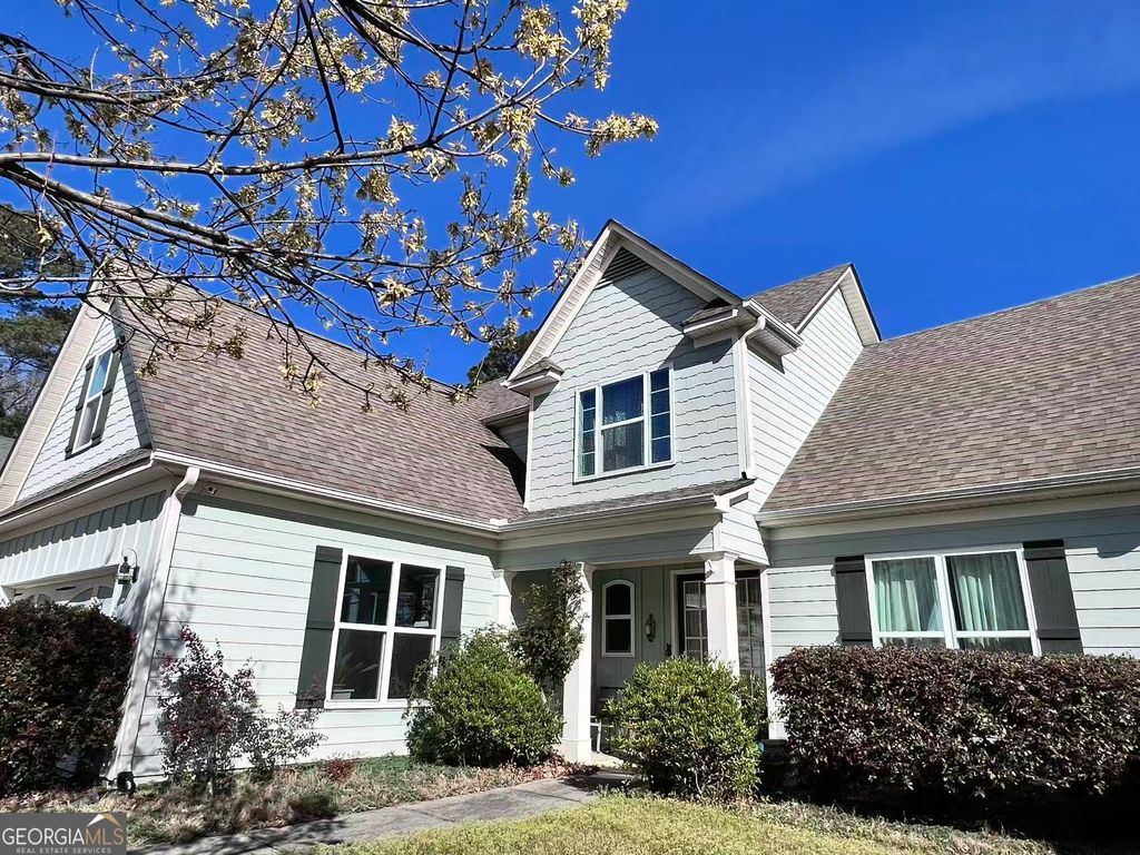 Photo of 303 Evesham Avenue, Peachtree City, GA 30269 (MLS # 10715171)