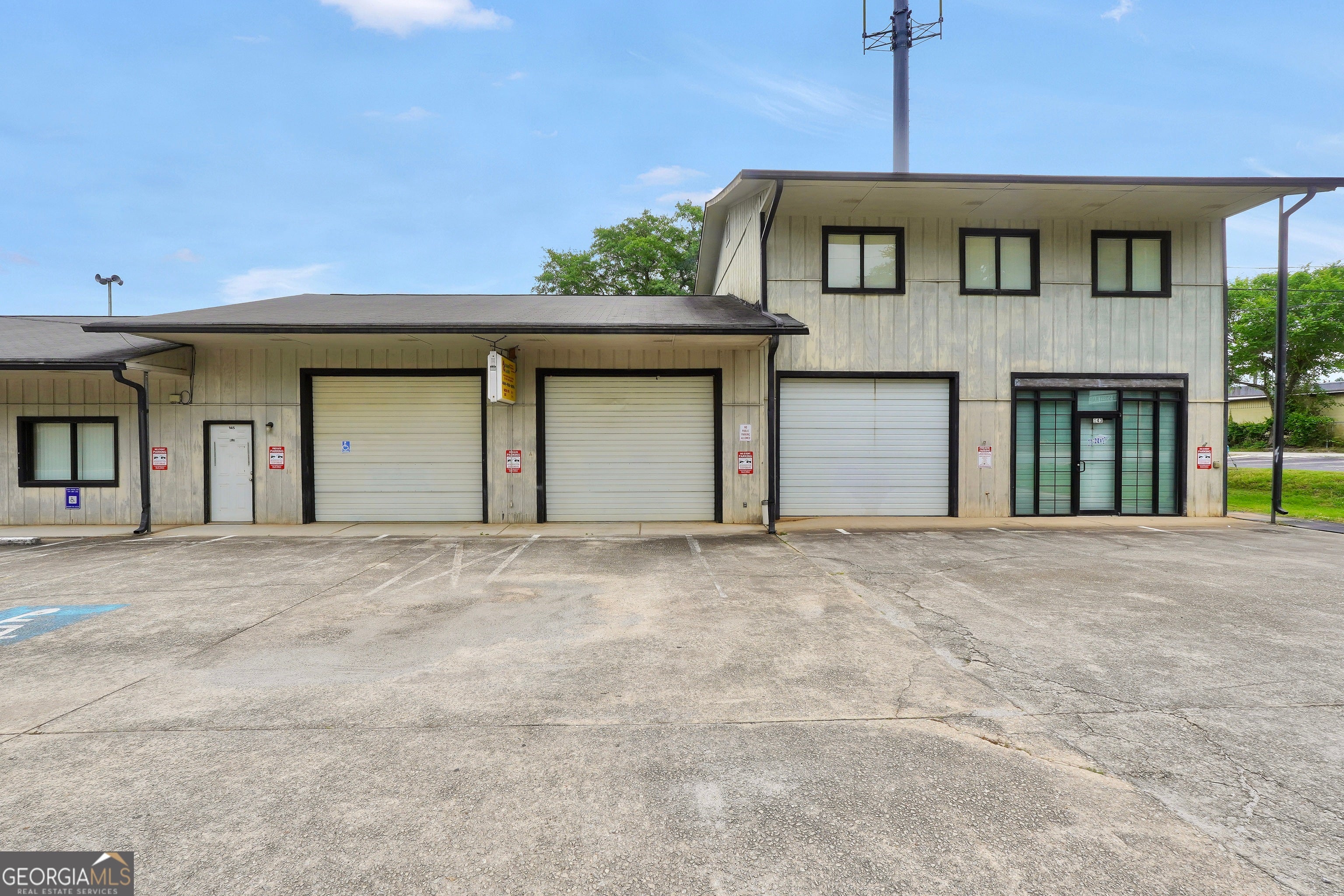 147 Burke ST