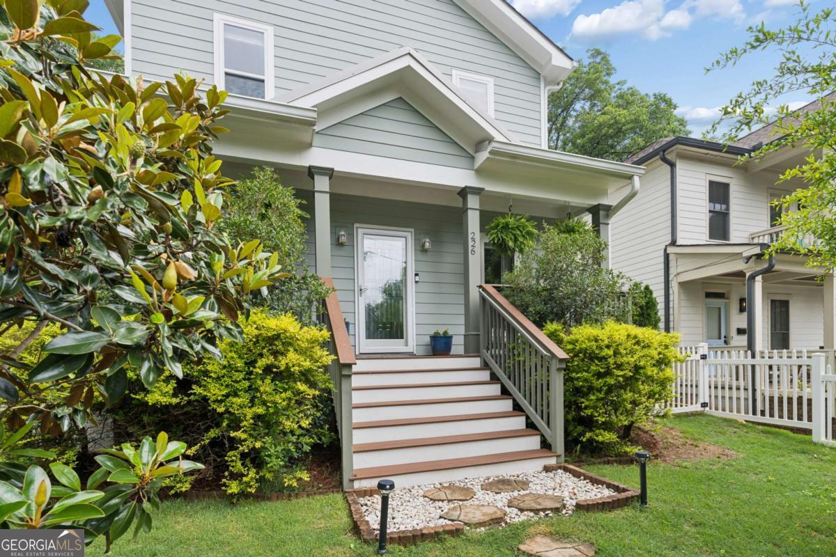 226 Farrington AVE SE