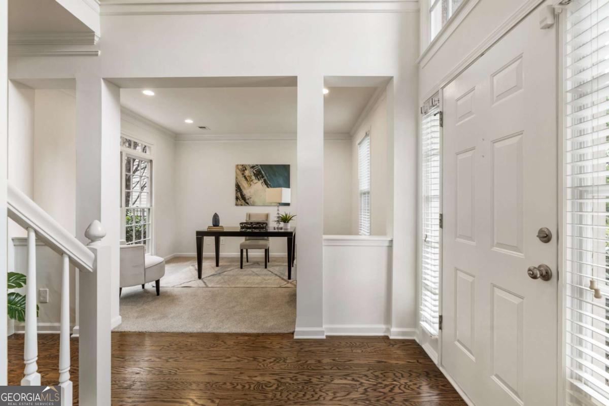 5860 Fairway View DR