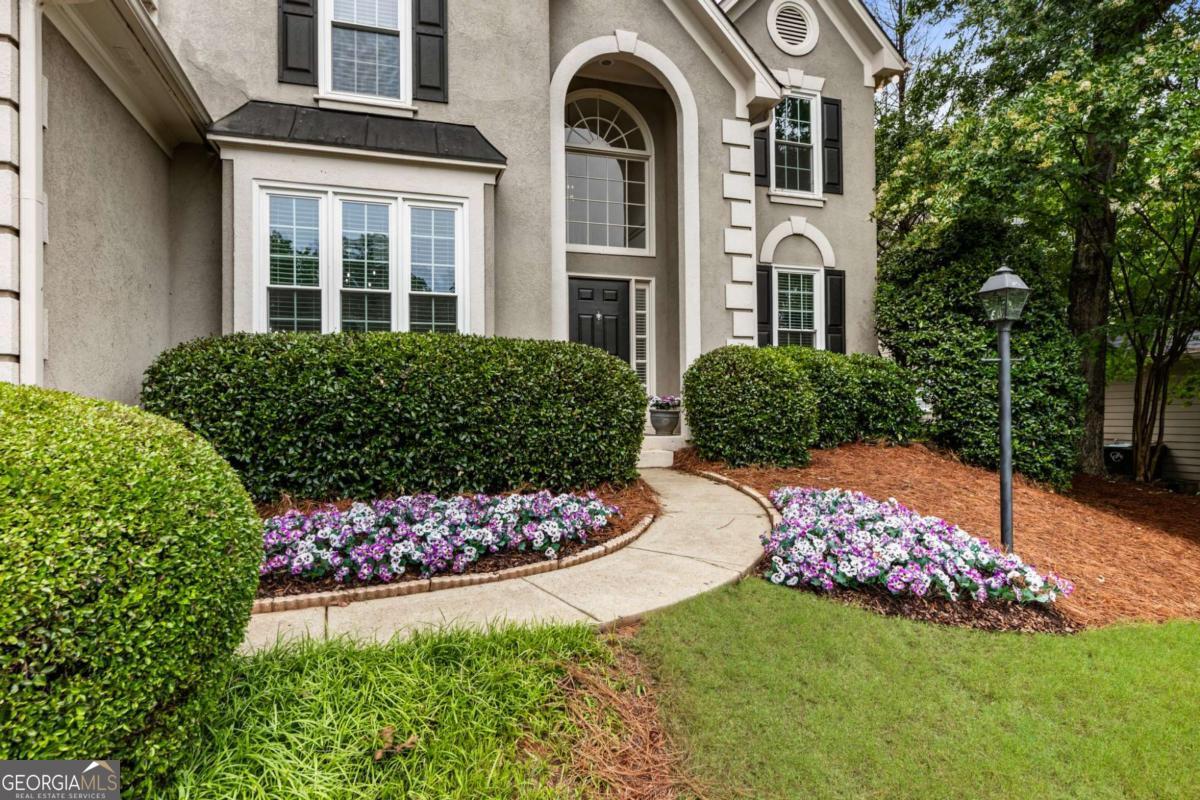5860 Fairway View DR