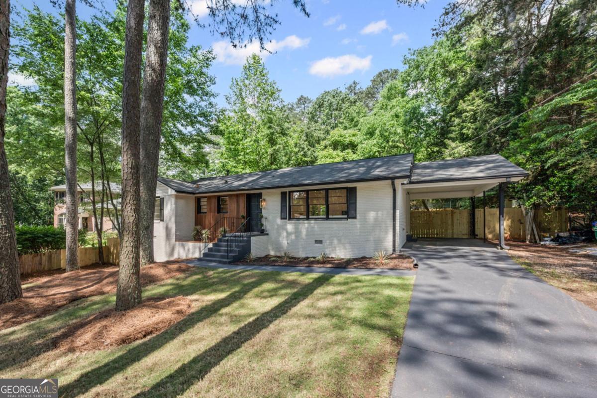 2238 Pinecliff DR NE