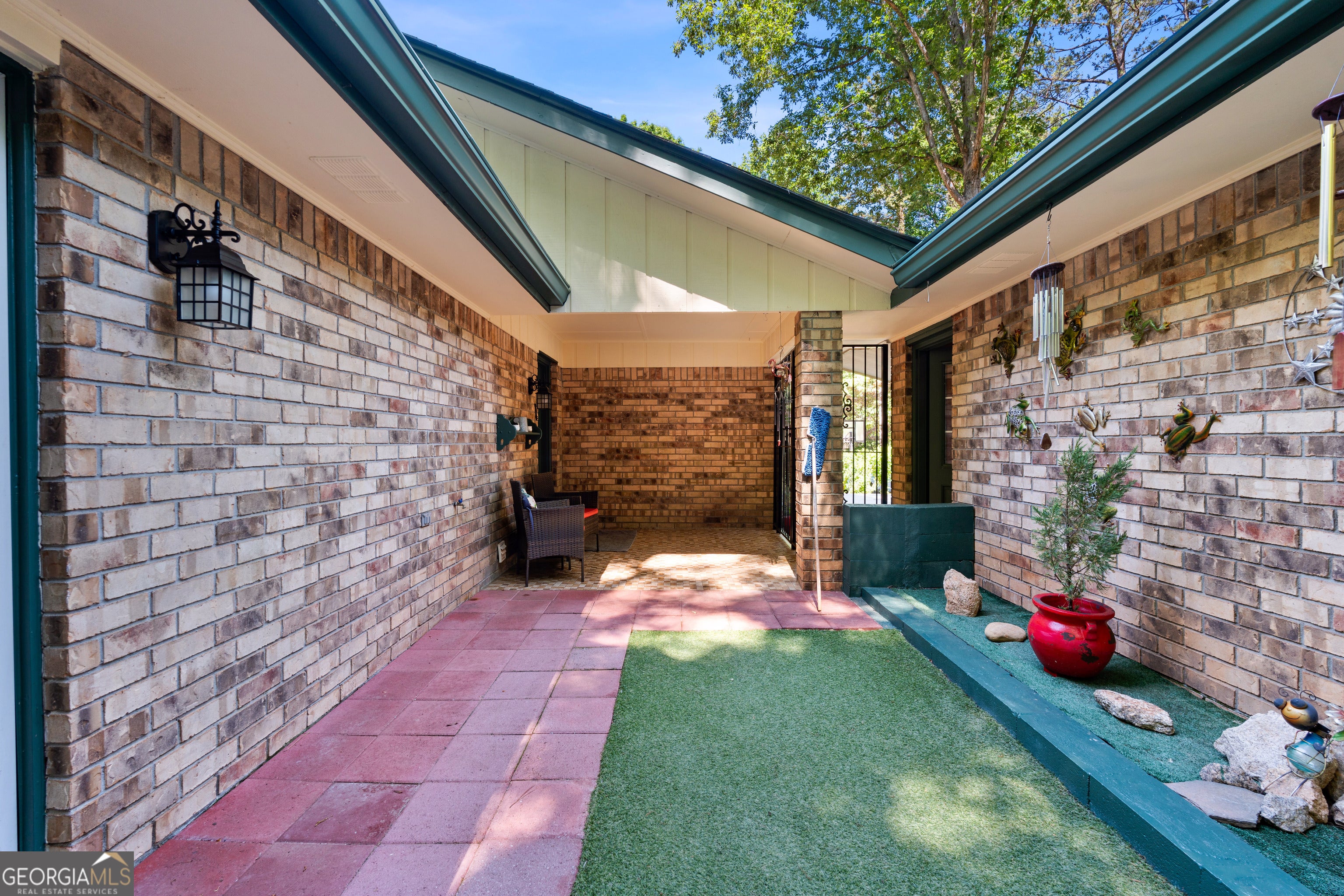 230 Ridge RD