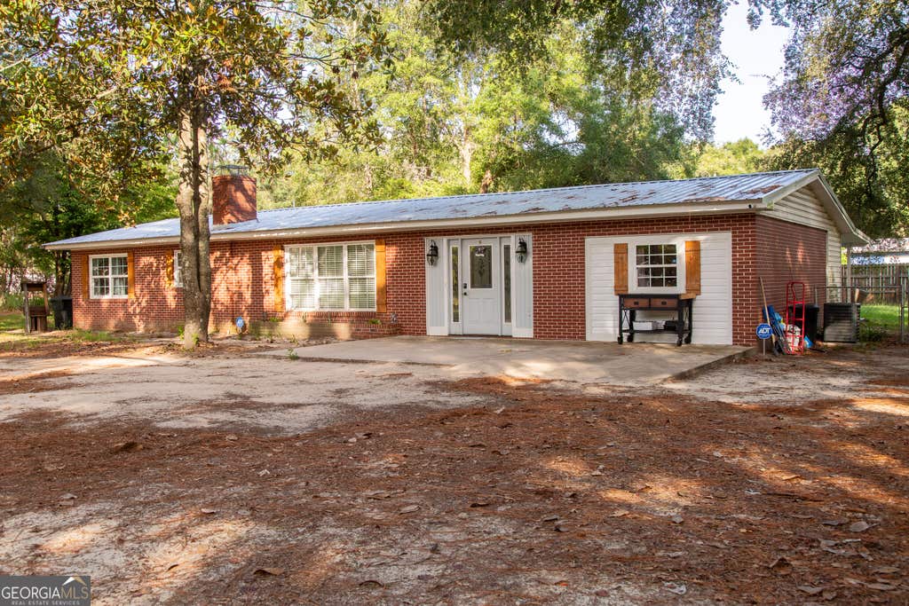 Photo of 1526 Rayonier Road, Jesup, GA 31545 (MLS # 10822908)