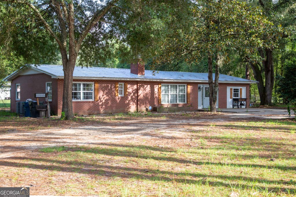 Photo of 1526 Rayonier Road, Jesup, GA 31545 (MLS # 10822908)