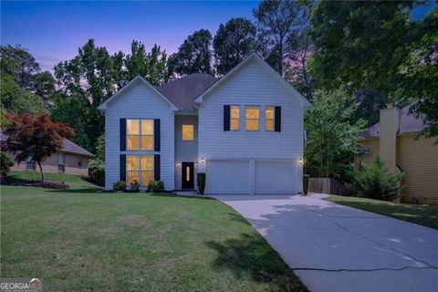 Photo of 371 Shyrewood Drive, Lawrenceville, GA 30043 (MLS # 10763463)